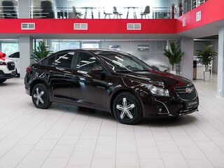 2013 Chevrolet Cruze I Рестайлинг, коричневый, 695000 рублей, вид 3