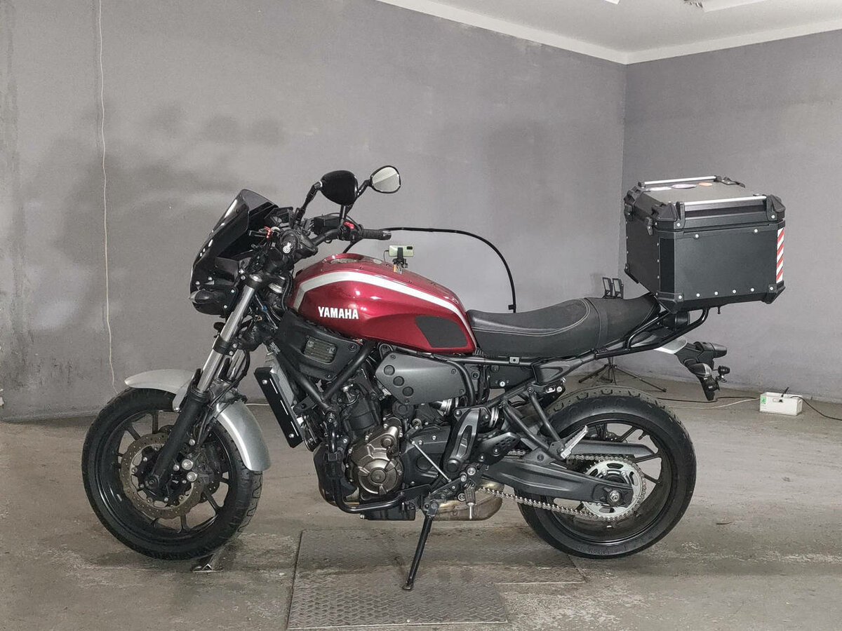 Yamaha XSR700