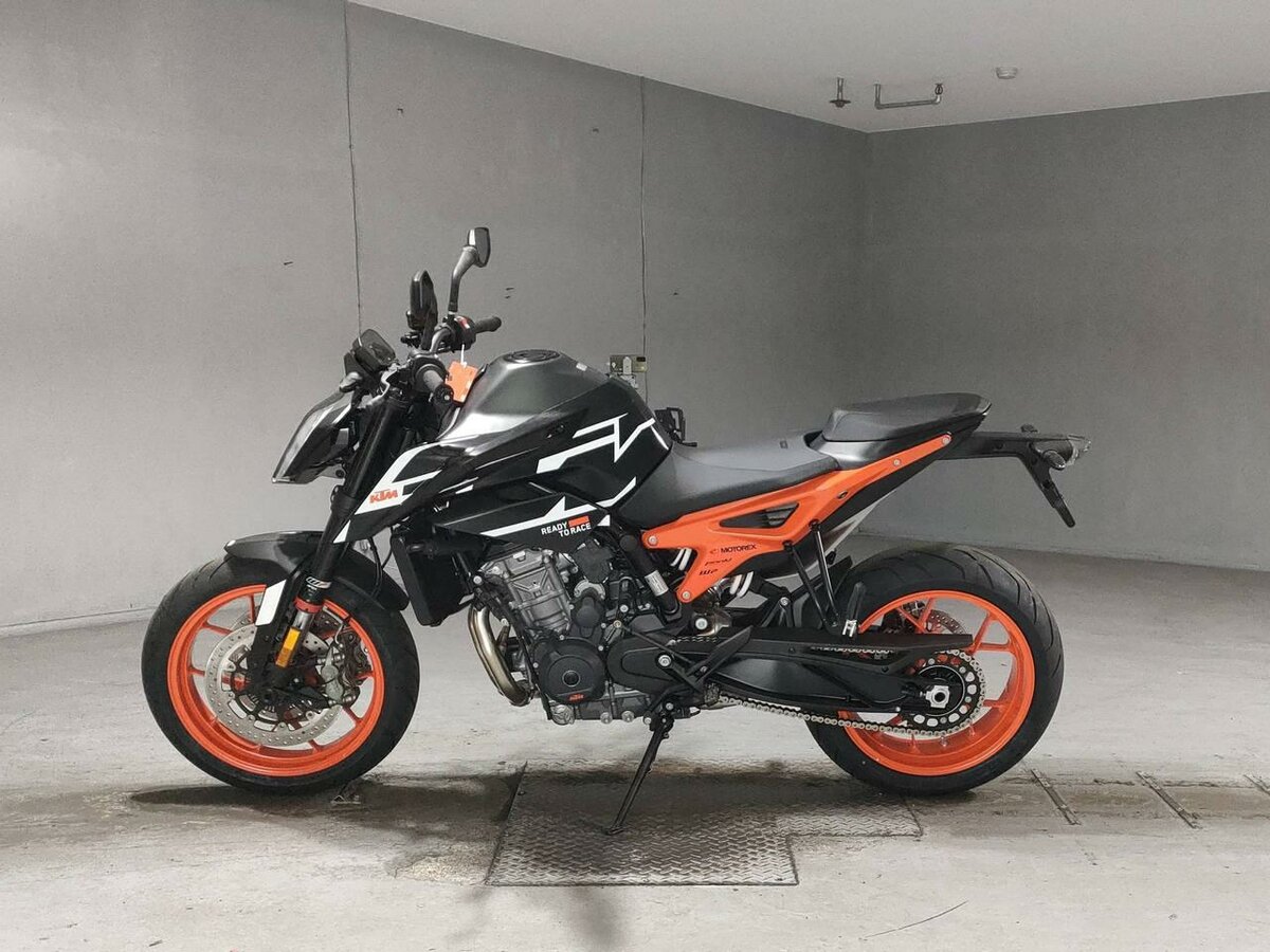 KTM 890 Duke
