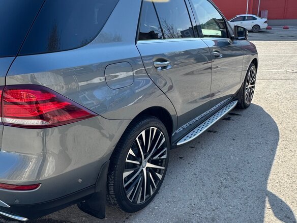 2017 Mercedes-Benz GLE 300 I (W166), серый, 4350000 рублей - вид 4