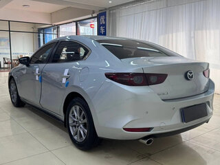 2021 Mazda 3 Axela IV (BP), серый, 1450000 рублей, вид 2