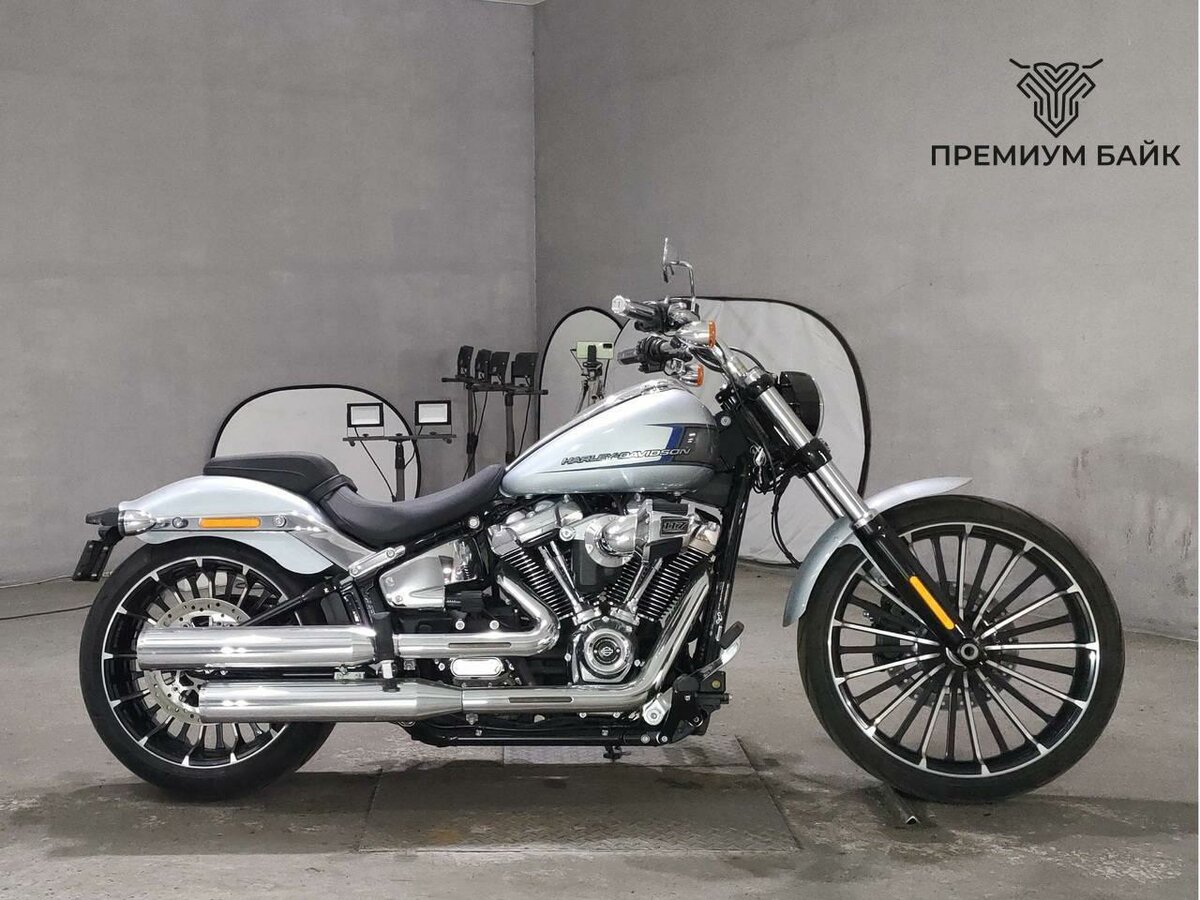Harley-Davidson Breakout