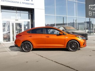 2021 Hyundai Solaris II Рестайлинг, оранжевый, 1259000 рублей, вид 4