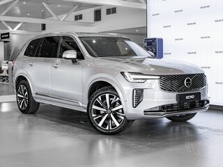 2026 Volvo XC90 B5 II Рестайлинг 2, серебристый, 13500000 рублей, вид 3