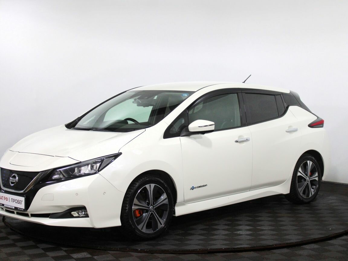 Nissan Leaf II (ZE1)