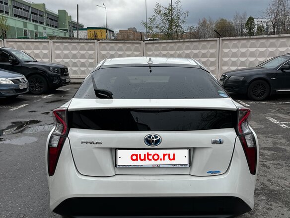 2016 Toyota Prius IV (XW50), белый, 1490000 рублей - вид 5
