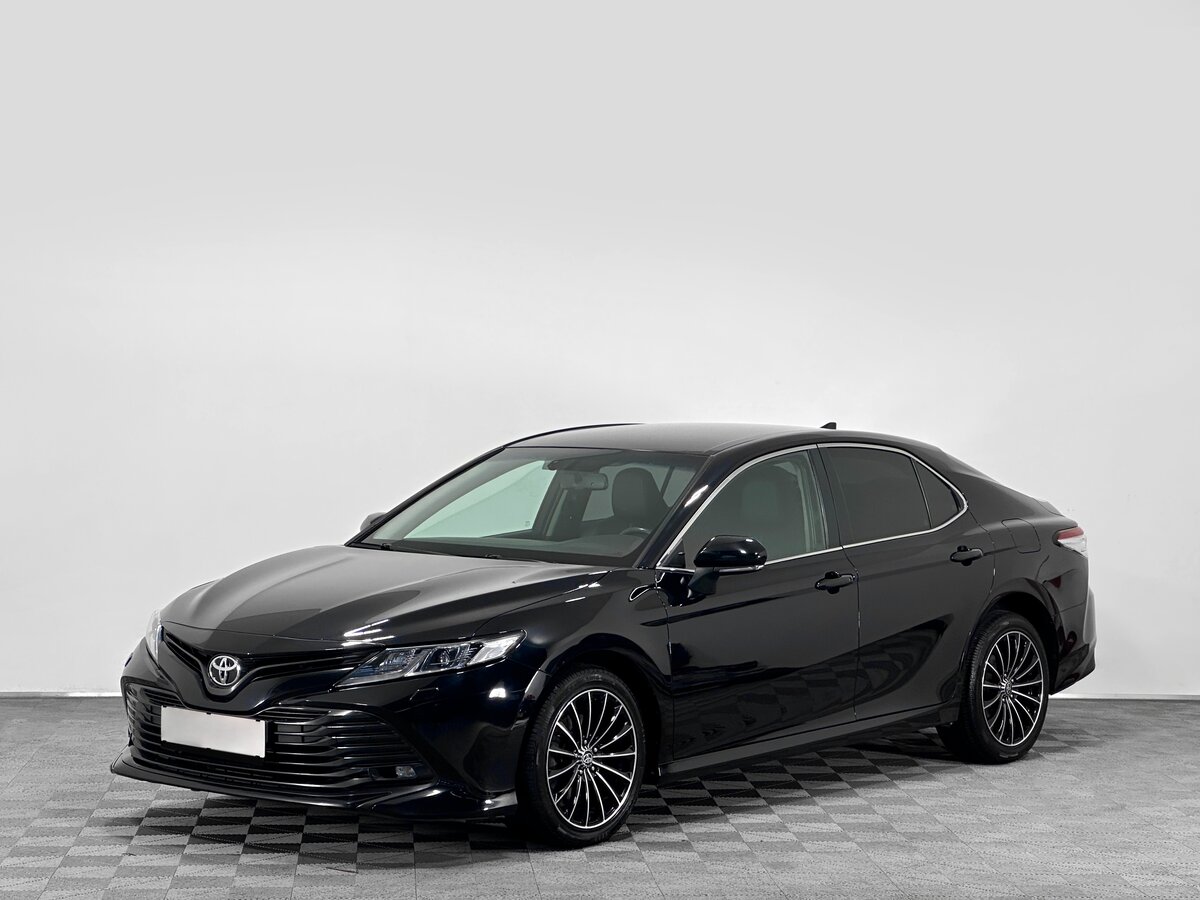 Toyota Camry VIII (XV70)