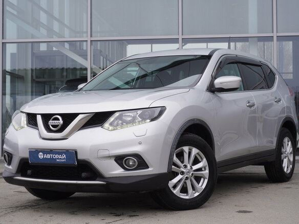 2015 Nissan X-Trail III, серебристый, 1680000 рублей