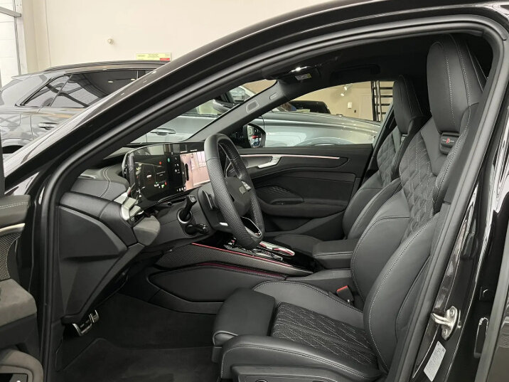 Audi A6 VI (C9)