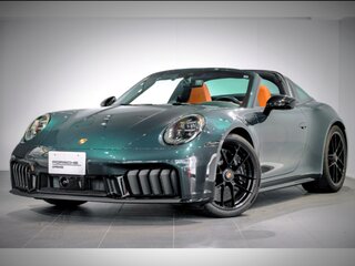 2025 Porsche 911 Targa 4 GTS VIII (992) Рестайлинг, зелёный, 29450000 рублей, вид 1