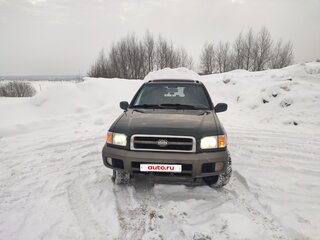 2001 Nissan Pathfinder II, зелёный, 410000 рублей, вид 1