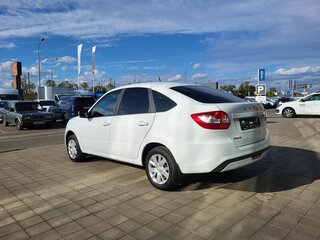 2026 Lada (ВАЗ) Granta I Рестайлинг, белый, 1131000 рублей, вид 4