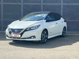 2018 Nissan Leaf II (ZE1), белый, 1425000 рублей, вид 2
