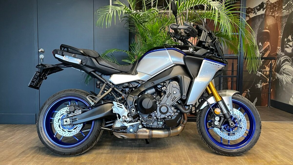 Yamaha MT-09 Tracer (FJ-09)