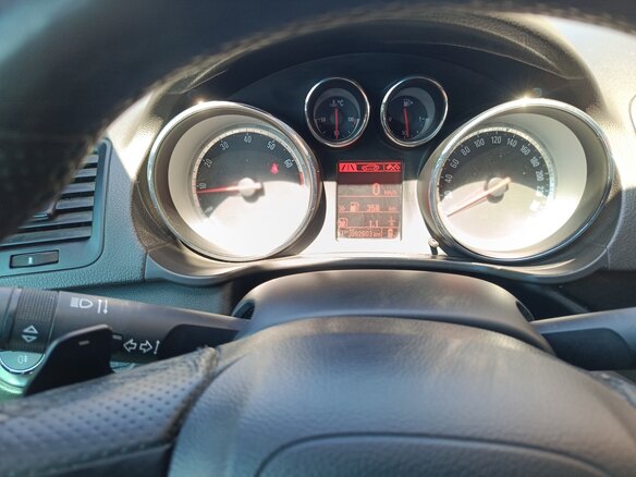 2013 Opel Insignia I, белый, 1400000 рублей - вид 12