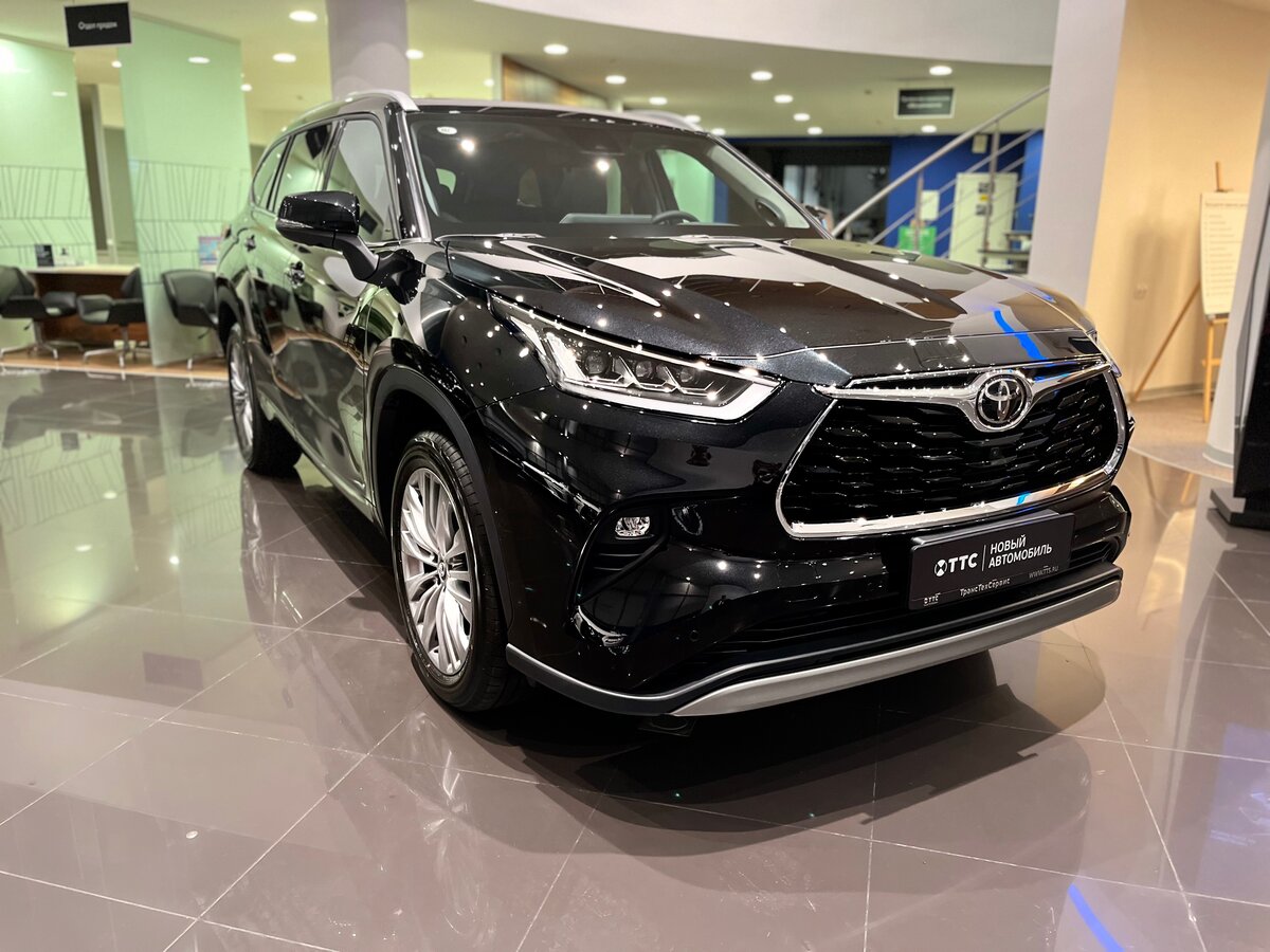 Toyota Highlander IV (XU70)