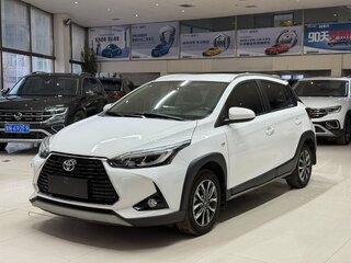 2022 Toyota Yaris L XP150 Рестайлинг, белый, 1301500 рублей, вид 1