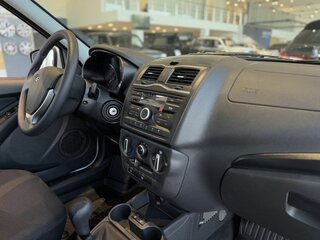 2026 Lada (ВАЗ) Granta I Рестайлинг, белый, 1131000 рублей, вид 5