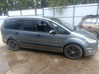 2014 Ford Galaxy II Рестайлинг, серый, 755000 рублей, вид 3