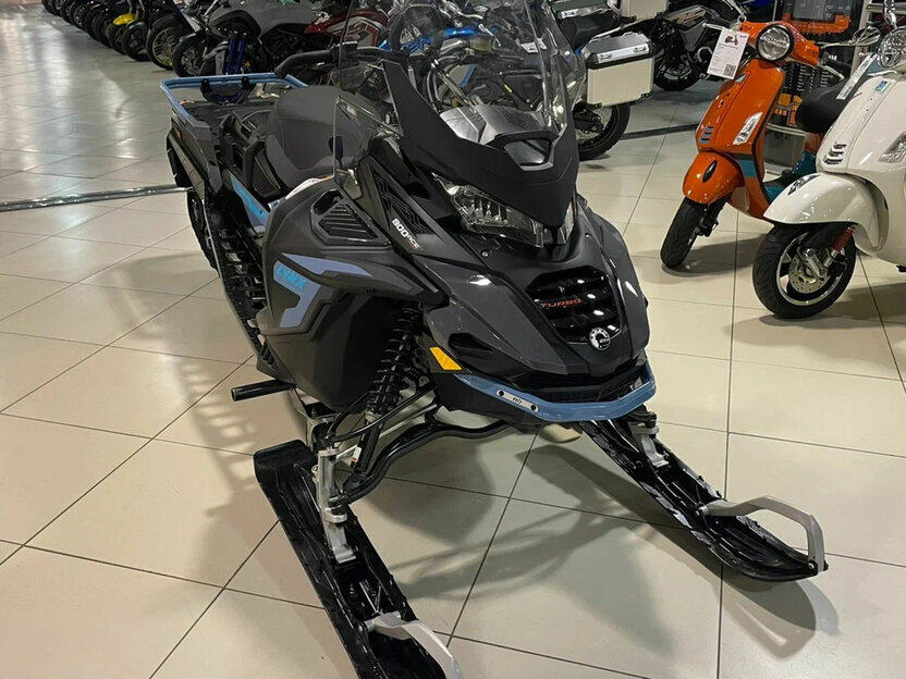 BRP Lynx Commander 900