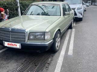 1982 Mercedes-Benz S-Класс 280 II (W126), зелёный, 450000 рублей, вид 1