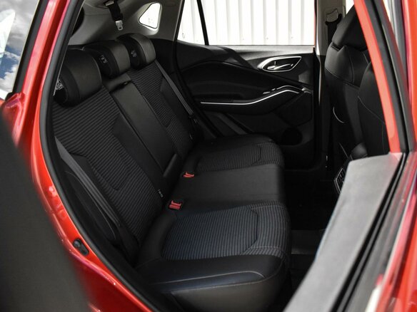 2023 Москвич 3, красный, 1435000 рублей - вид 6