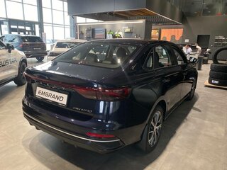 2024 Geely Emgrand II, синий, 2663990 рублей, вид 3