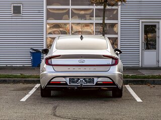 2021 Hyundai Sonata VIII (DN8), серый, 1845000 рублей, вид 5