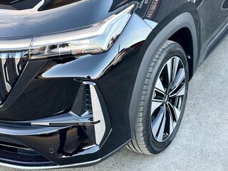 2026 Geely Atlas II, чёрный, 2950000 рублей, вид 4