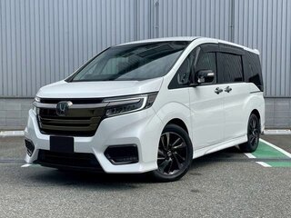 2021 Honda Stepwgn Spada V Рестайлинг, белый, 1950000 рублей, вид 3