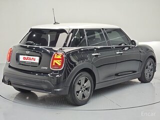 2023 Mini Hatch Cooper III (F55/F56) Рестайлинг 2, чёрный, 1977000 рублей, вид 4