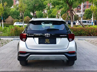 2022 Toyota Yaris L X XP150 Рестайлинг, серебристый, 1398000 рублей, вид 5