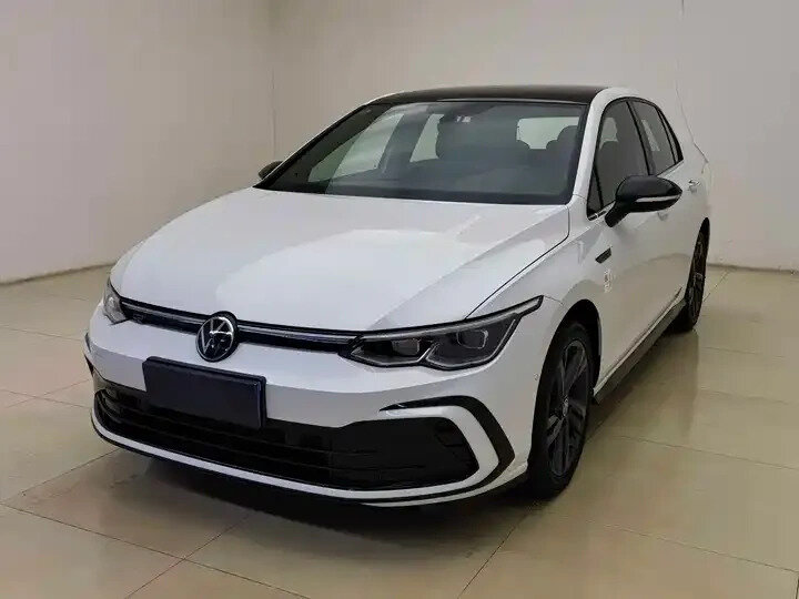 Volkswagen Golf VIII