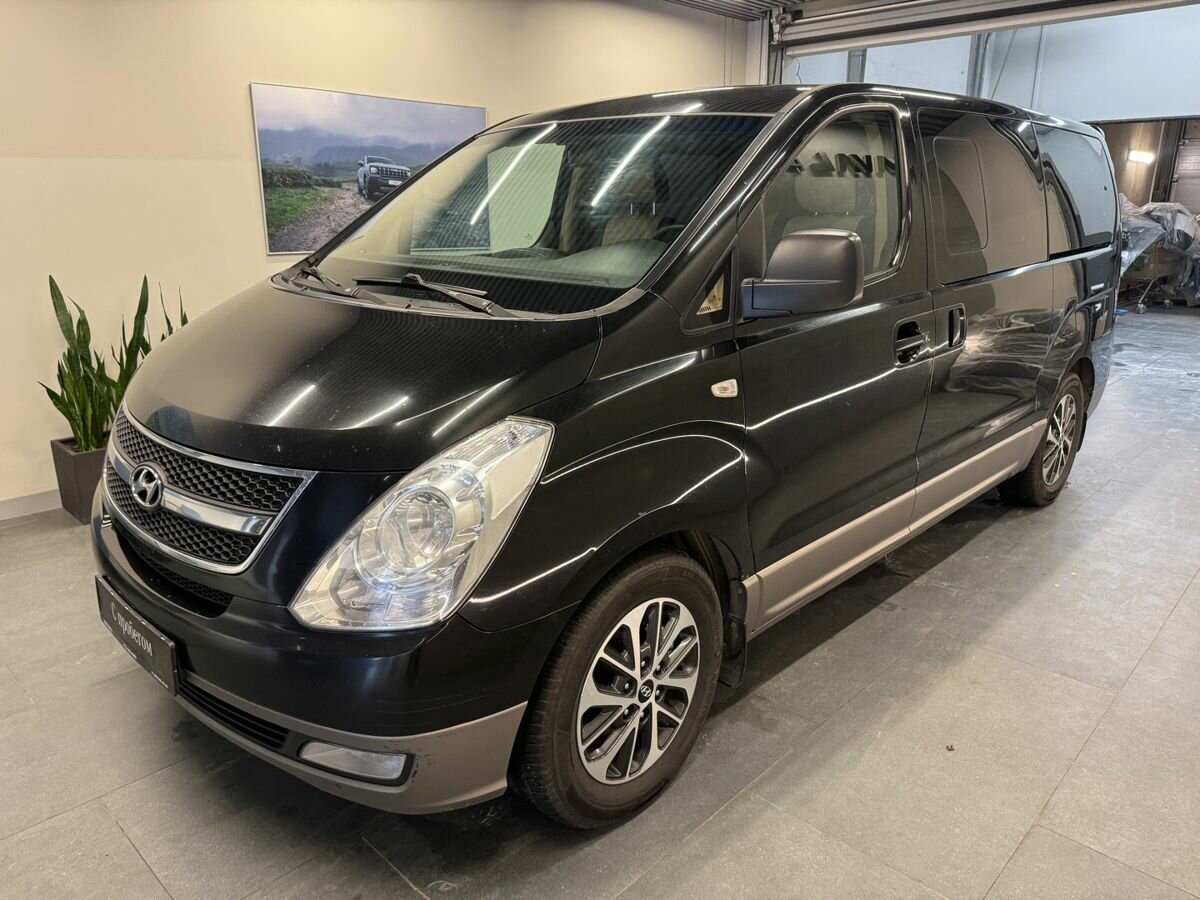 Hyundai Grand Starex I