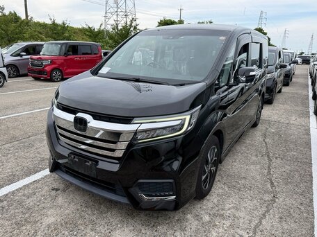 2021 Honda Stepwgn V Рестайлинг, чёрный, 1677700 рублей, вид 1
