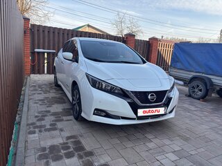 2018 Nissan Leaf II (ZE1), белый, 2150000 рублей, вид 2