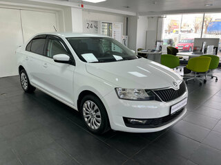 2019 Skoda Rapid I Рестайлинг, белый, 1434000 рублей, вид 1