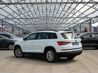 2017 Skoda Kodiaq I, белый, 2150000 рублей, вид 3