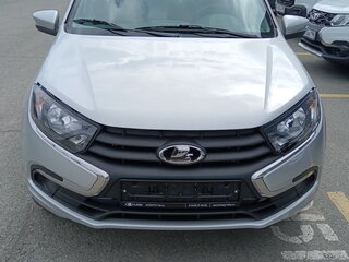 2026 Lada (ВАЗ) Granta I Рестайлинг, серебристый, 1238000 рублей, вид 2