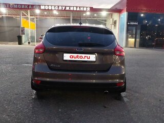 2017 Ford Focus III Рестайлинг, коричневый, 820000 рублей, вид 5