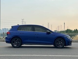 2021 Volkswagen Golf VIII, синий, 1700026 рублей, вид 1