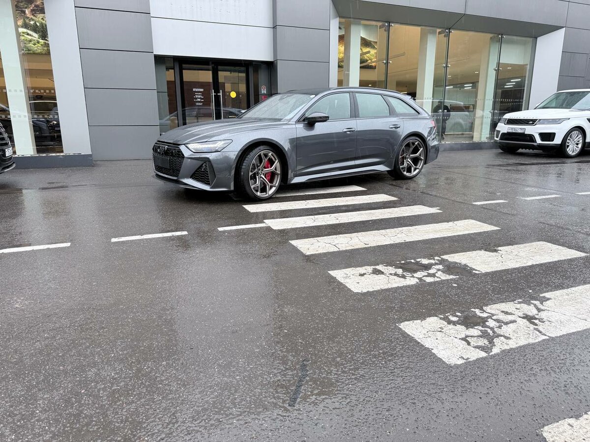 Audi RS 6 performance IV (C8)