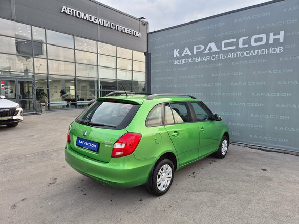 2011 Skoda Fabia II Рестайлинг, зелёный, 570000 рублей - вид 1