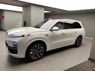 2025 Li Auto (Lixiang) L9 52.3 kWh I Рестайлинг, белый, 11990000 рублей, вид 2