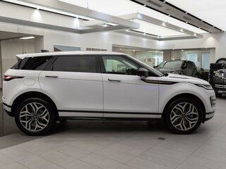 2025 Land Rover Range Rover Evoque P250 MHEV Long II Рестайлинг, белый, 6230800 рублей, вид 3