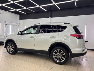 2016 Toyota RAV4 IV (XA40) Рестайлинг, белый, 2300000 рублей, вид 4