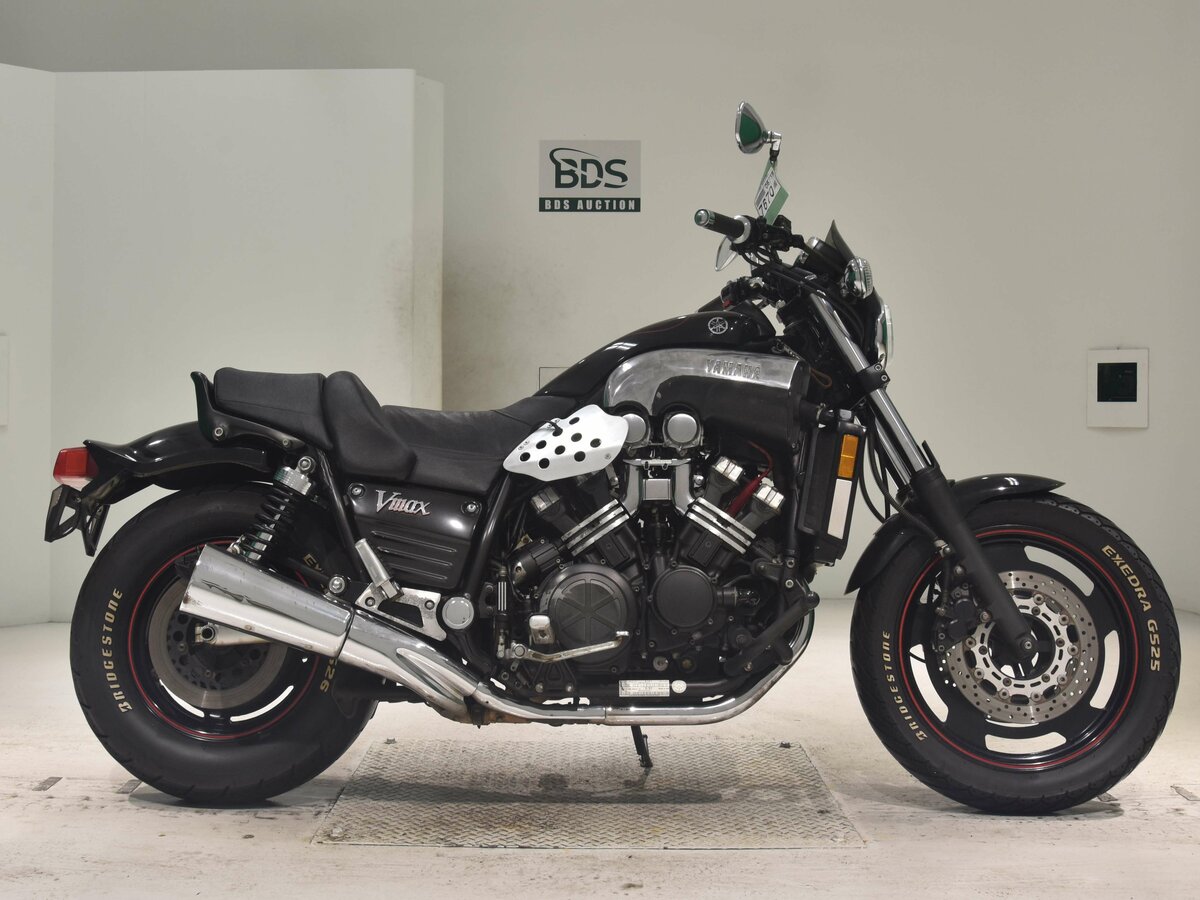 Yamaha V-Max 1200