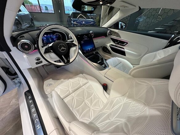 2025 Mercedes-Benz Maybach SL SL 680, белый, 35500000 рублей - вид 17