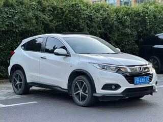 2022 Honda Vezel I Рестайлинг, белый, 1190222 рублей, вид 2