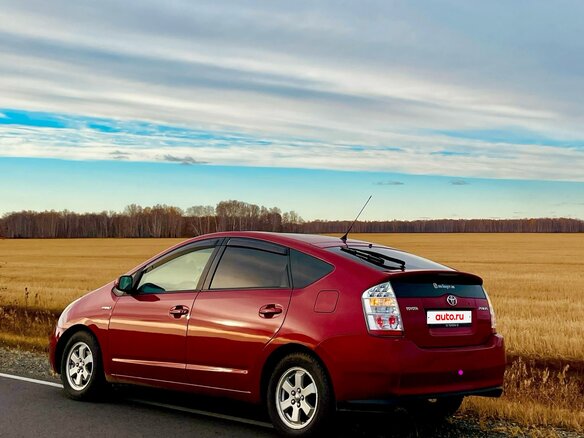 2007 Toyota Prius II Рестайлинг (XW20), красный, 600000 рублей - вид 6